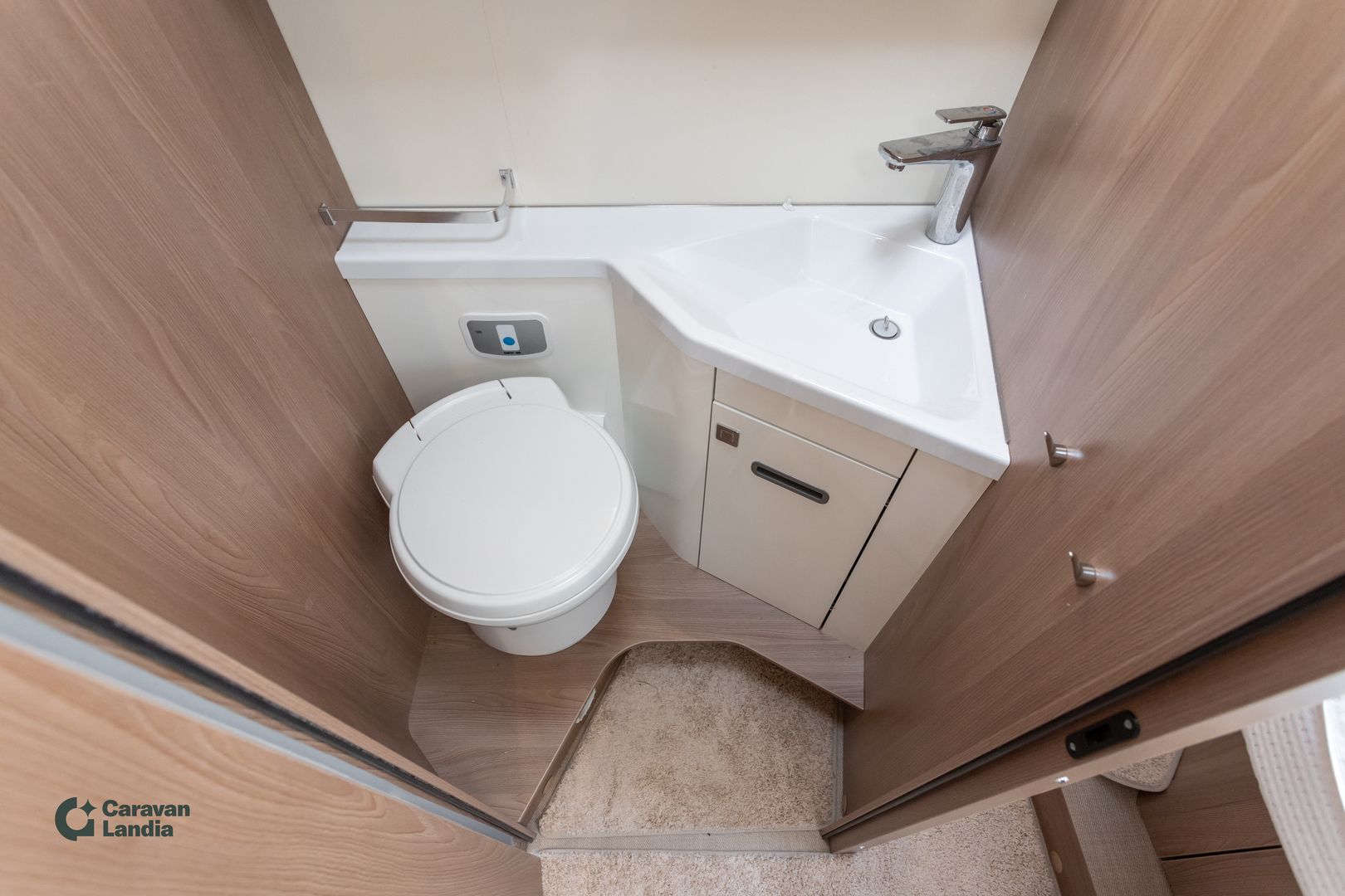 Kuva 13, Burstner Lyseo TD736 Harmony Line 2.2 Mjet 140hv ** AJETTU VAIN 4tkm, UUTTA VASTAAVA, TRUMA KAASU+SÄHKÖ, HUBBET VUODE *