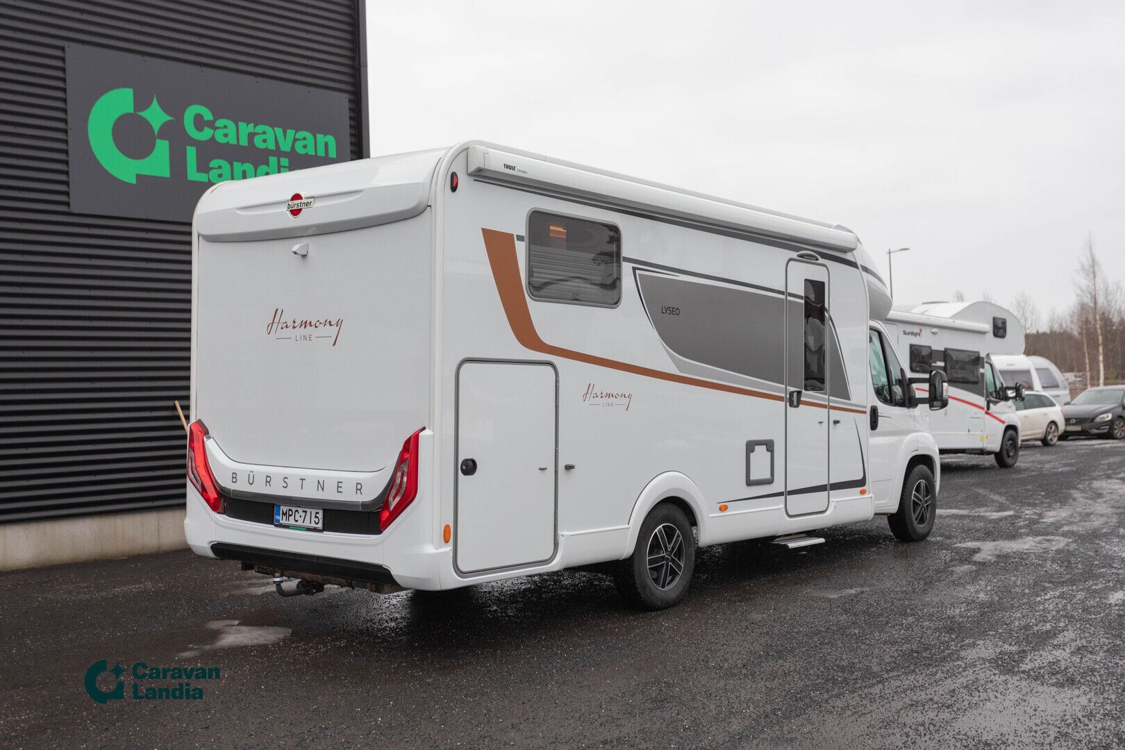 Kuva 3, Burstner Lyseo TD HL IT 728 G 2,2 Mjet 140 Hv **  AUTOMAATTI, HUBBET-SÄHKÖLLÄ, ERILLISVUOTEET **