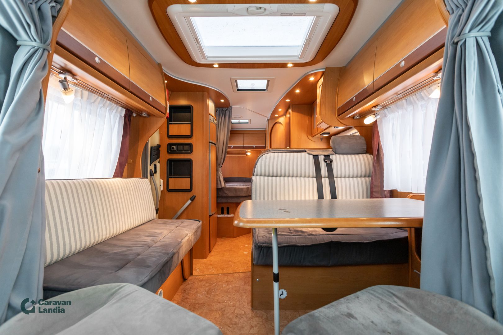 Dethleffs Esprit RT 6844 3.0 dCi 140hv ** TRUMA, PITKITTÄINEN-PARIVUODE, MARKIISI **, kuva 6