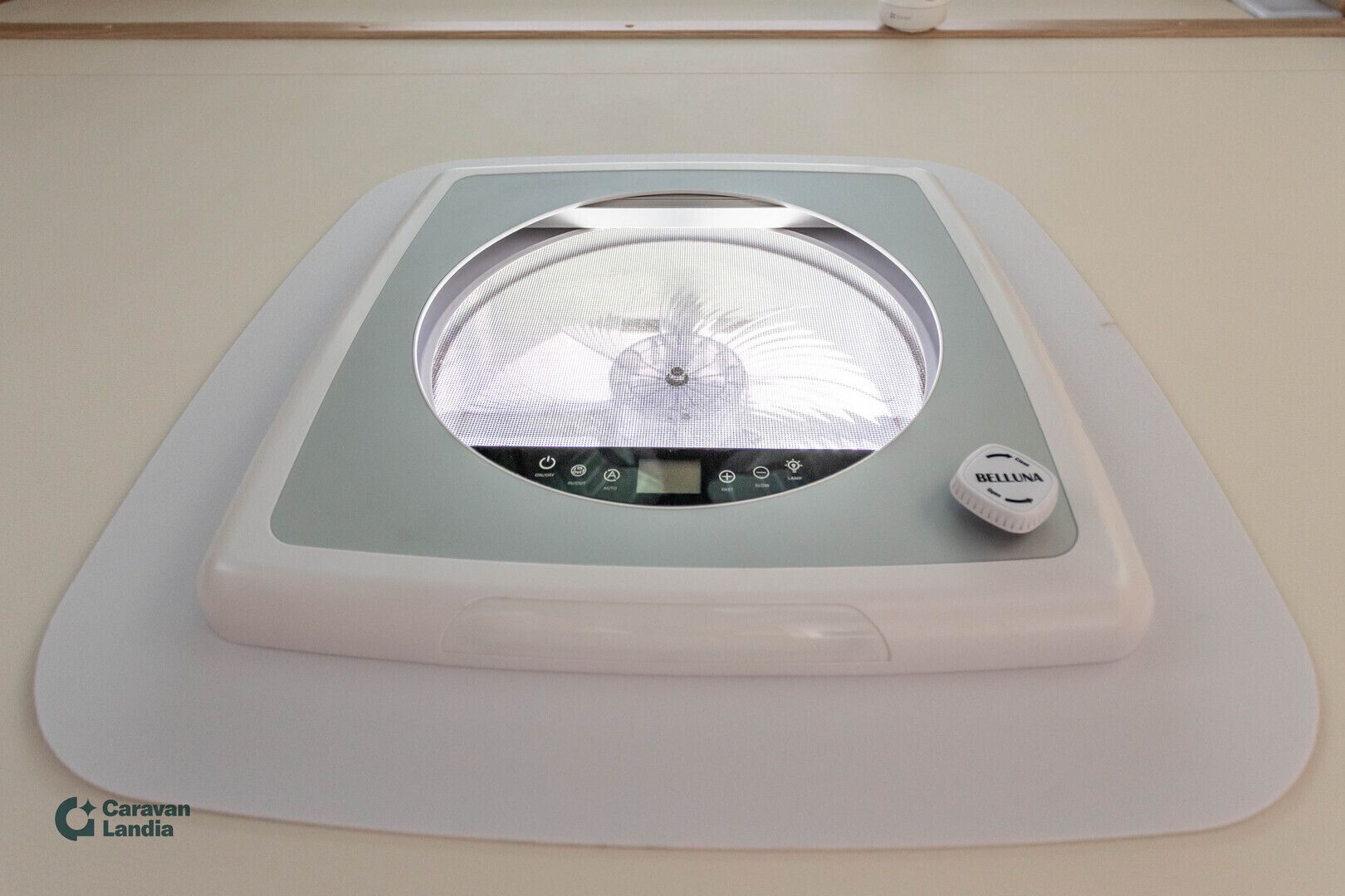 Kuva 19, Sunlight T68 2.3 Mjet 140hv ** ERILLISVUOTEET, TRUMA, ADVENTURE VARUSTELU **