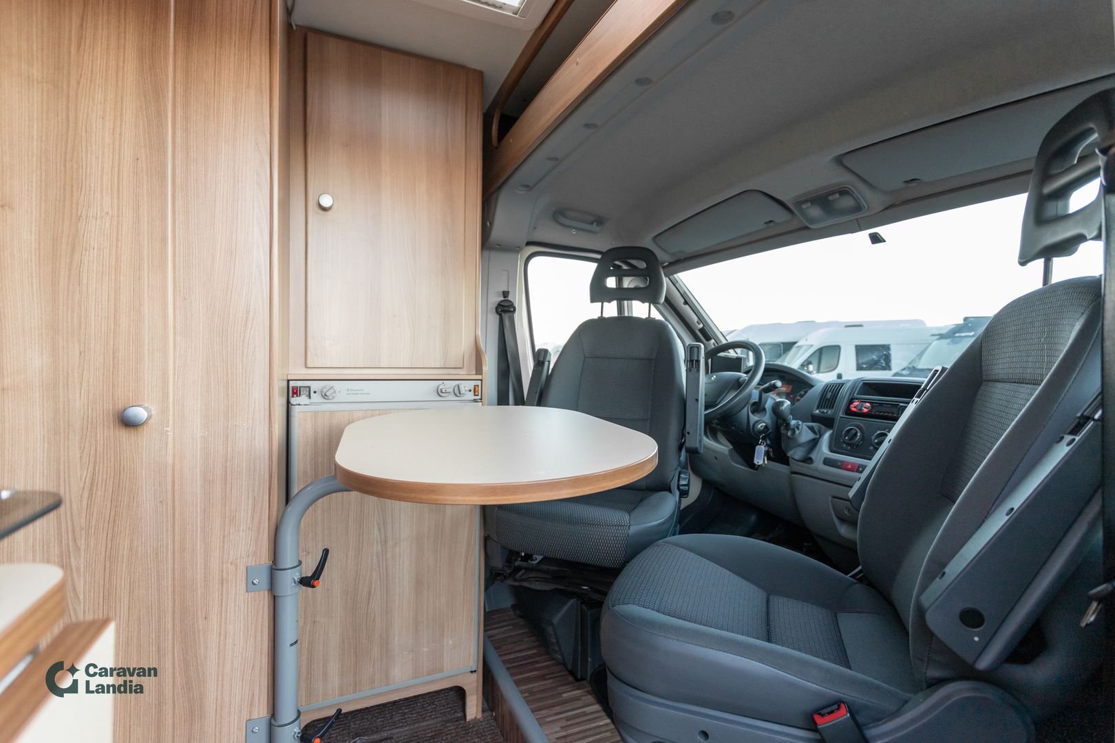 Kuva 8, Globecar Twinscout 2.2 HDi 100hv ** TRUMA, PARIVUODE, MARKIISI **