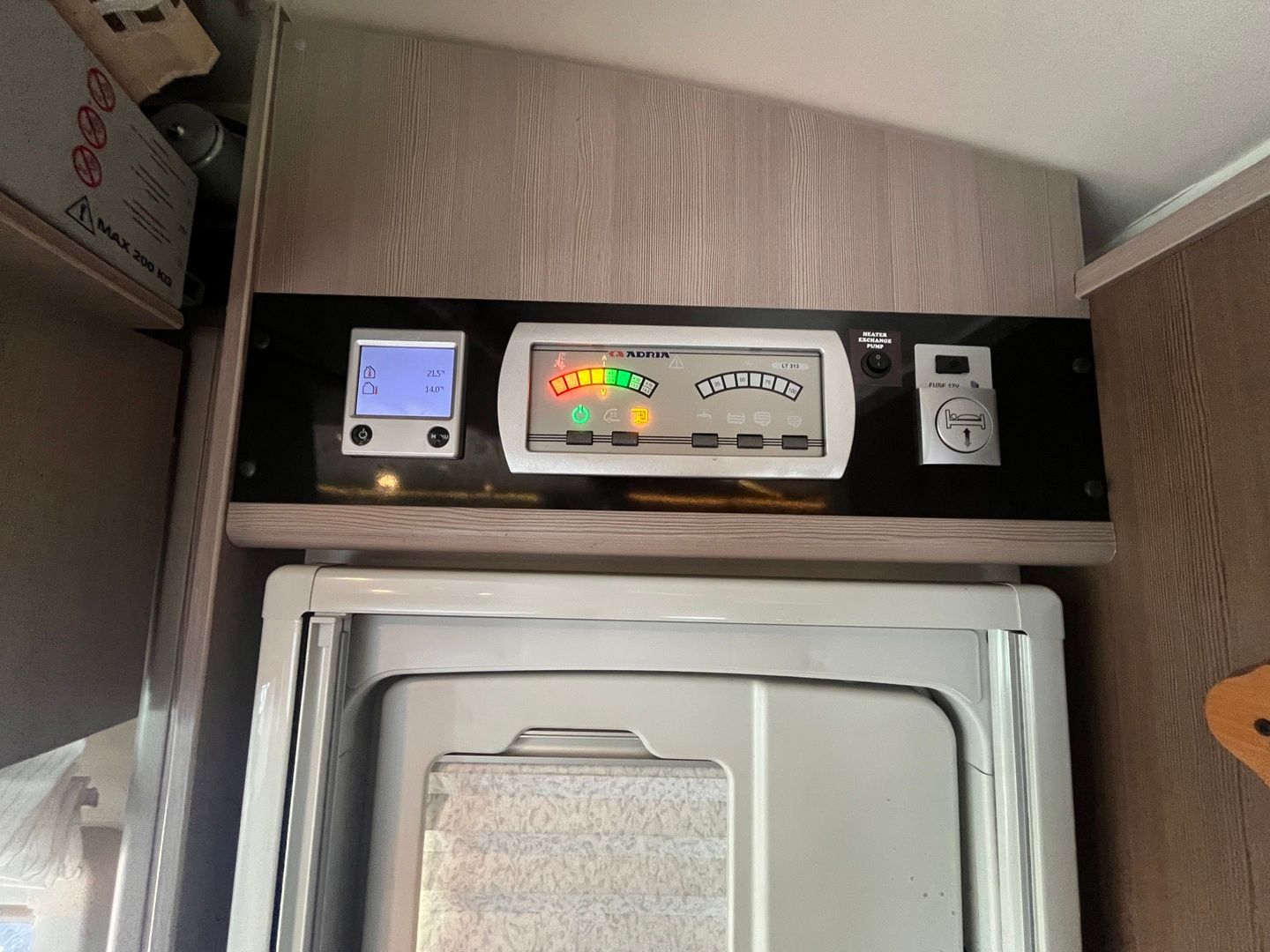 Adria Matrix M 687 SL Supreme 2.3 dCi 145hv ** ALDE, 2XILMASTOINTI, PYÖRÄTELINE, ERILLISVUOTEET, LASKUVUODE **, kuva 13