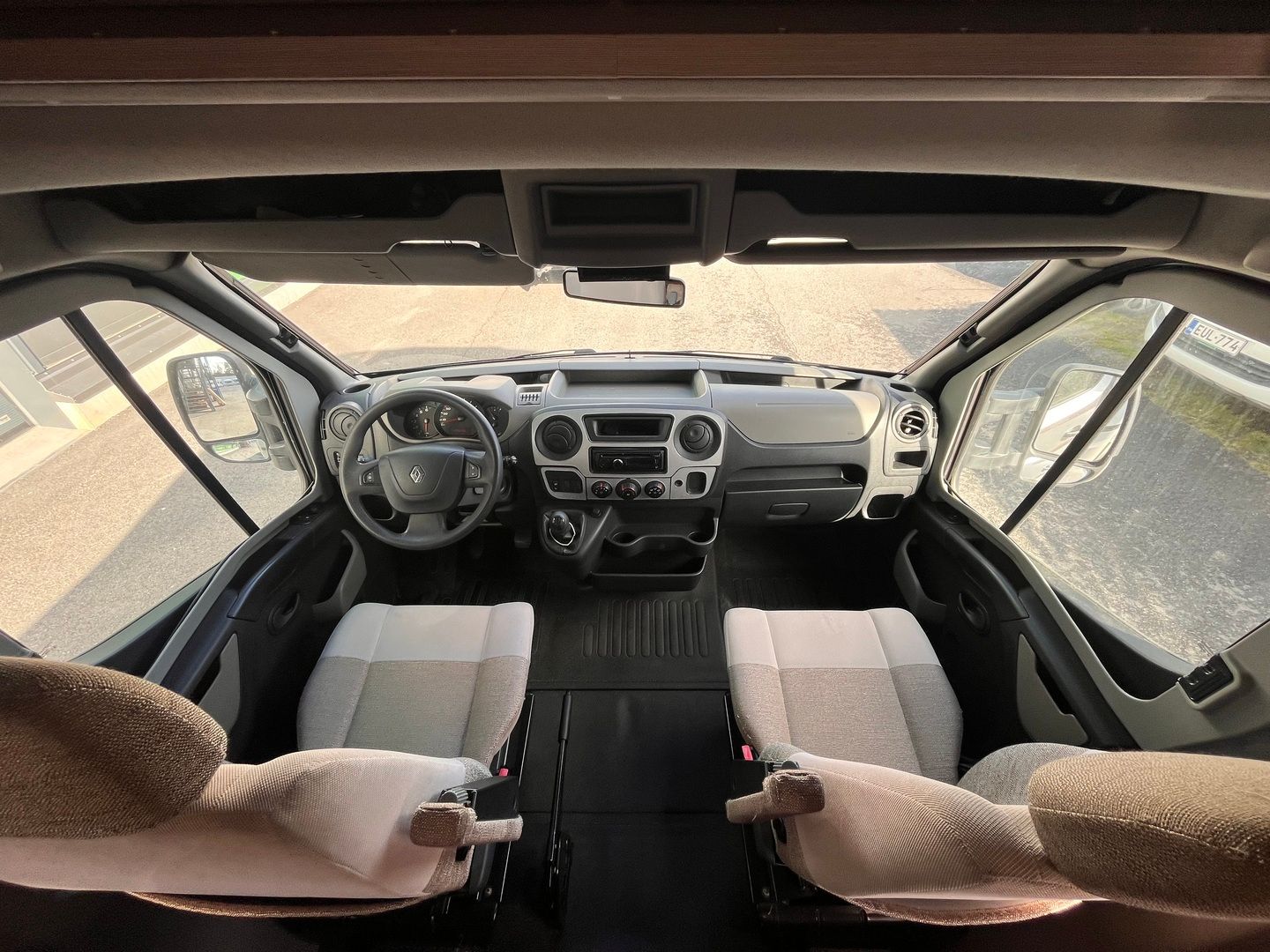Adria Matrix M 687 SL Supreme 2.3 dCi 145hv ** ALDE, 2XILMASTOINTI, PYÖRÄTELINE, ERILLISVUOTEET, LASKUVUODE **, kuva 4