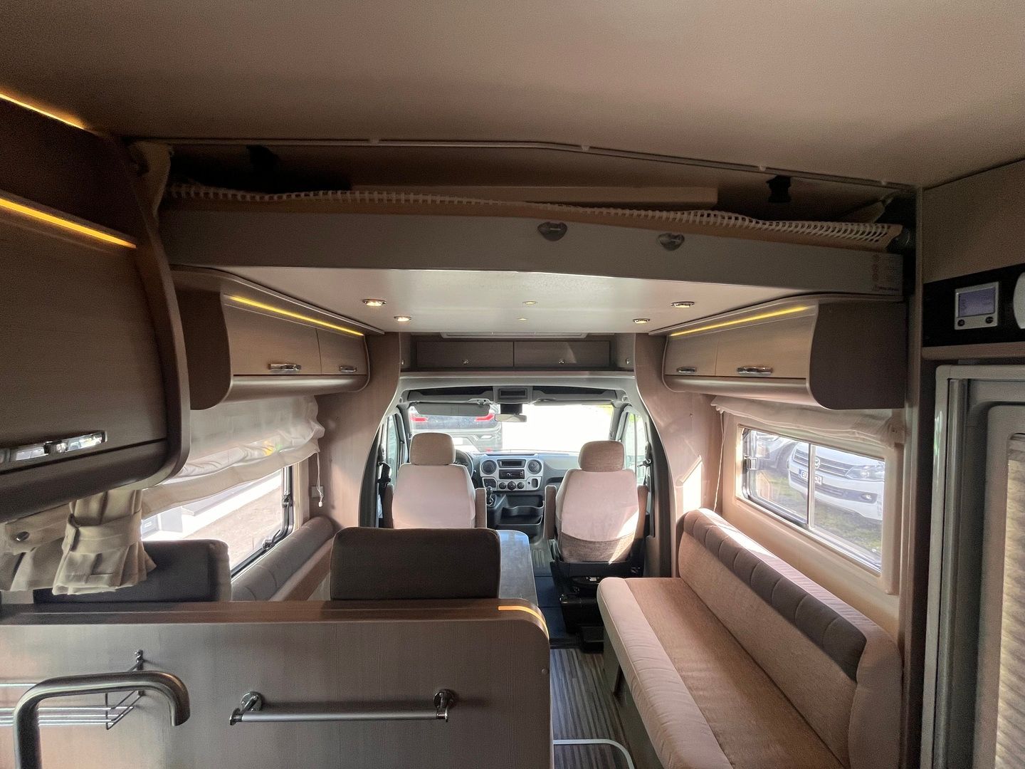 Adria Matrix M 687 SL Supreme 2.3 dCi 145hv ** ALDE, 2XILMASTOINTI, PYÖRÄTELINE, ERILLISVUOTEET, LASKUVUODE **, kuva 7