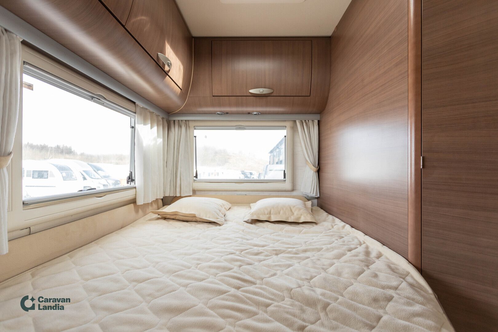 Adria Vision I 677 SP 2.5 dCi 120hv ** TRUMA-SÄHKÖPATRUUNA, PITKITTÄINEN-PARIVUODE, SÄHKÖ-HUBBET, AURINKOPANEELI **, kuva 13