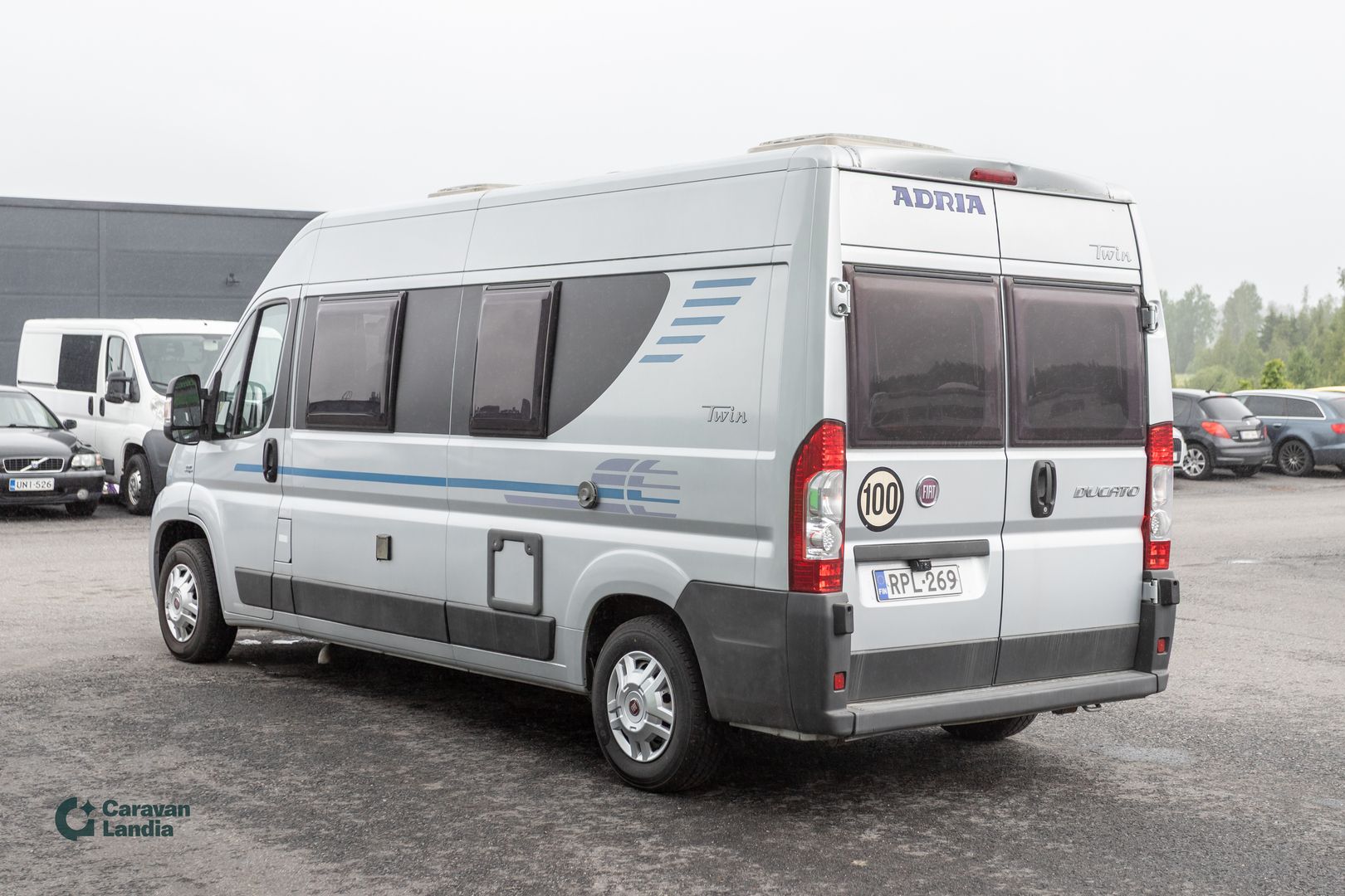 Kuva 4, Adria Twin 600 120hv **KORKOTARJOUS 2.99%, 2xRENKAAT, P.KAMERA, VAKKARI, TRUMA**