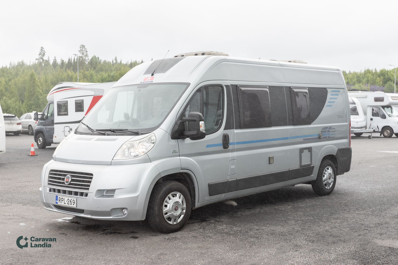 Kuva 4, Adria Twin 600 2.3 Mjet 120hv ** TRUMA, PARIVUODE **