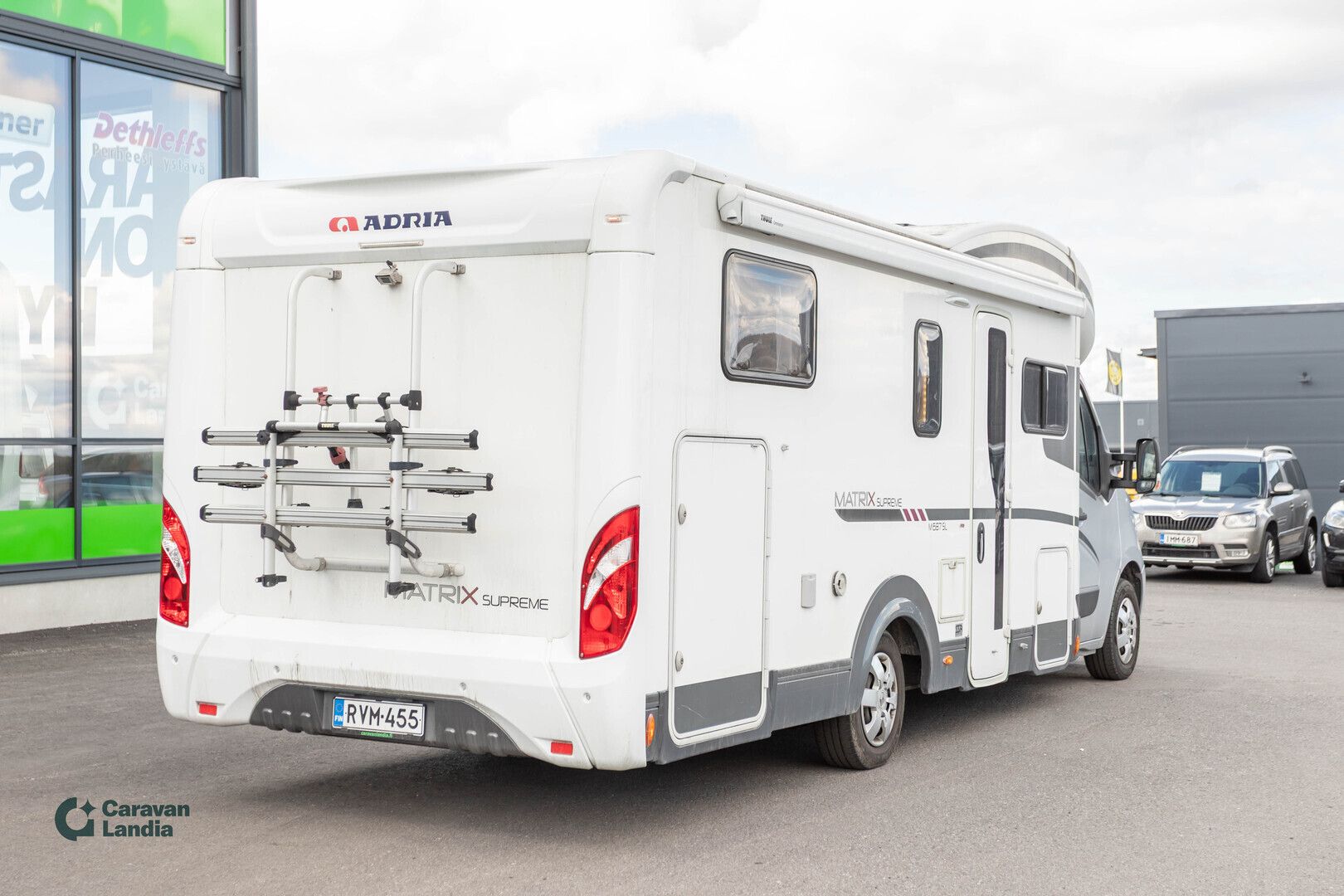 Kuva 2, Adria Matrix 687 SL Supreme 2.3 dCI 150hv ** ILMAJOUSET, ALDE, ERILLISVUOTEET,  HUBBET-YLÄVUODE **