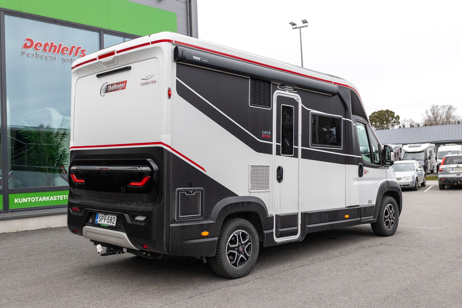 Challenger X150 Open Edition 2.2 Mjet 140hv ** ALVILLINEN, DIESEL-KESKUSLÄMMITYS, SÄHKÖ-HUBBET, AURINKOPANEELI, MARKIISI **, kuva 2