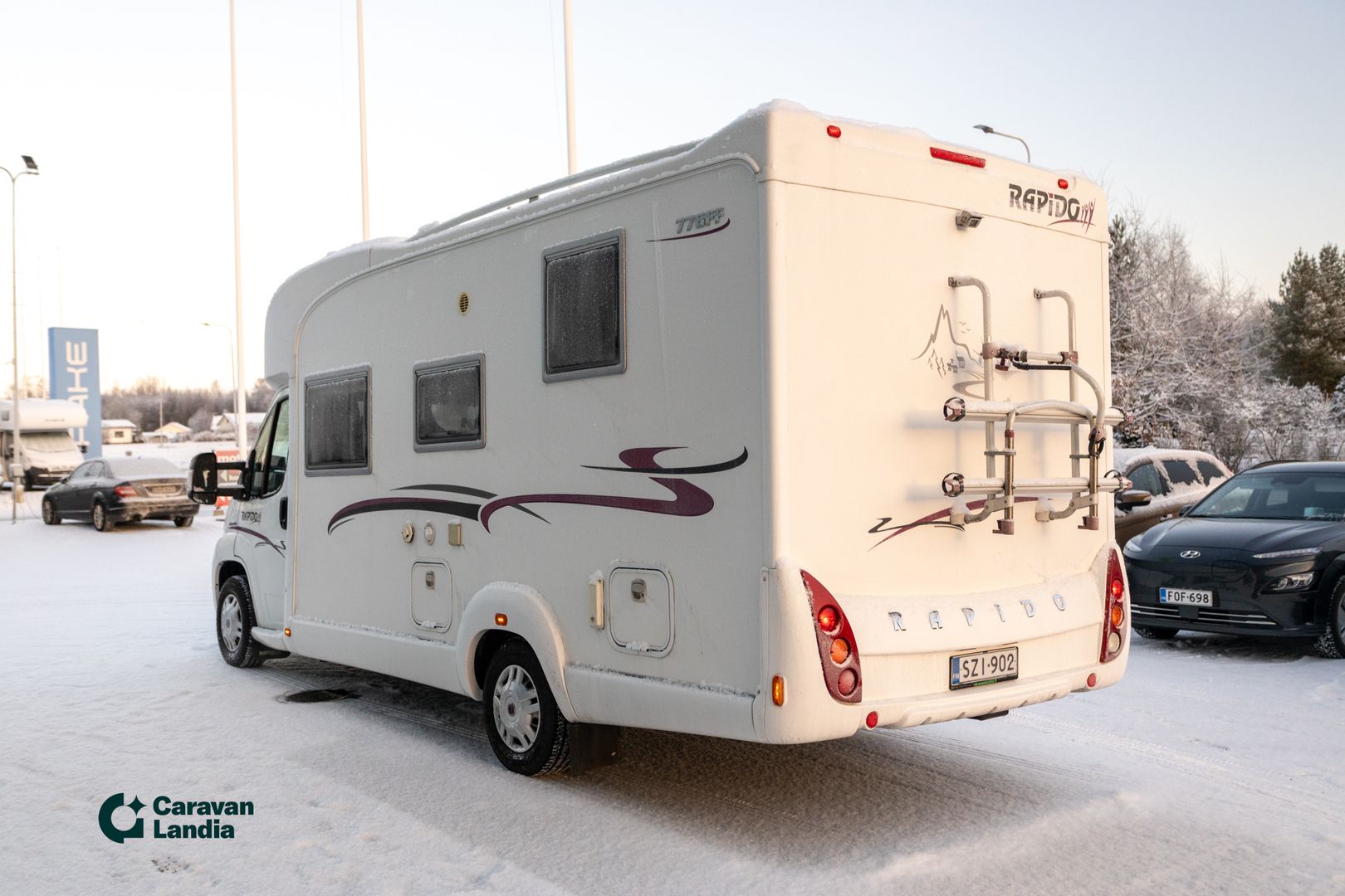 Kuva 3, Rapido 776 FF 2.3 Mjet 130hv ** TRUMA-SÄHKÖPATRUUNA, LASKUVUODE, 2X ILMASTOINTI **