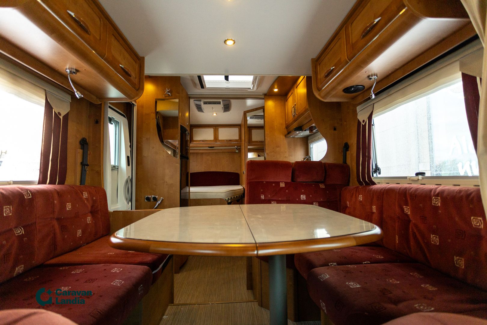 Kuva 7, Rapido 776 FF 2.3 Mjet 130hv ** TRUMA-SÄHKÖPATRUUNA, LASKUVUODE, 2X ILMASTOINTI **