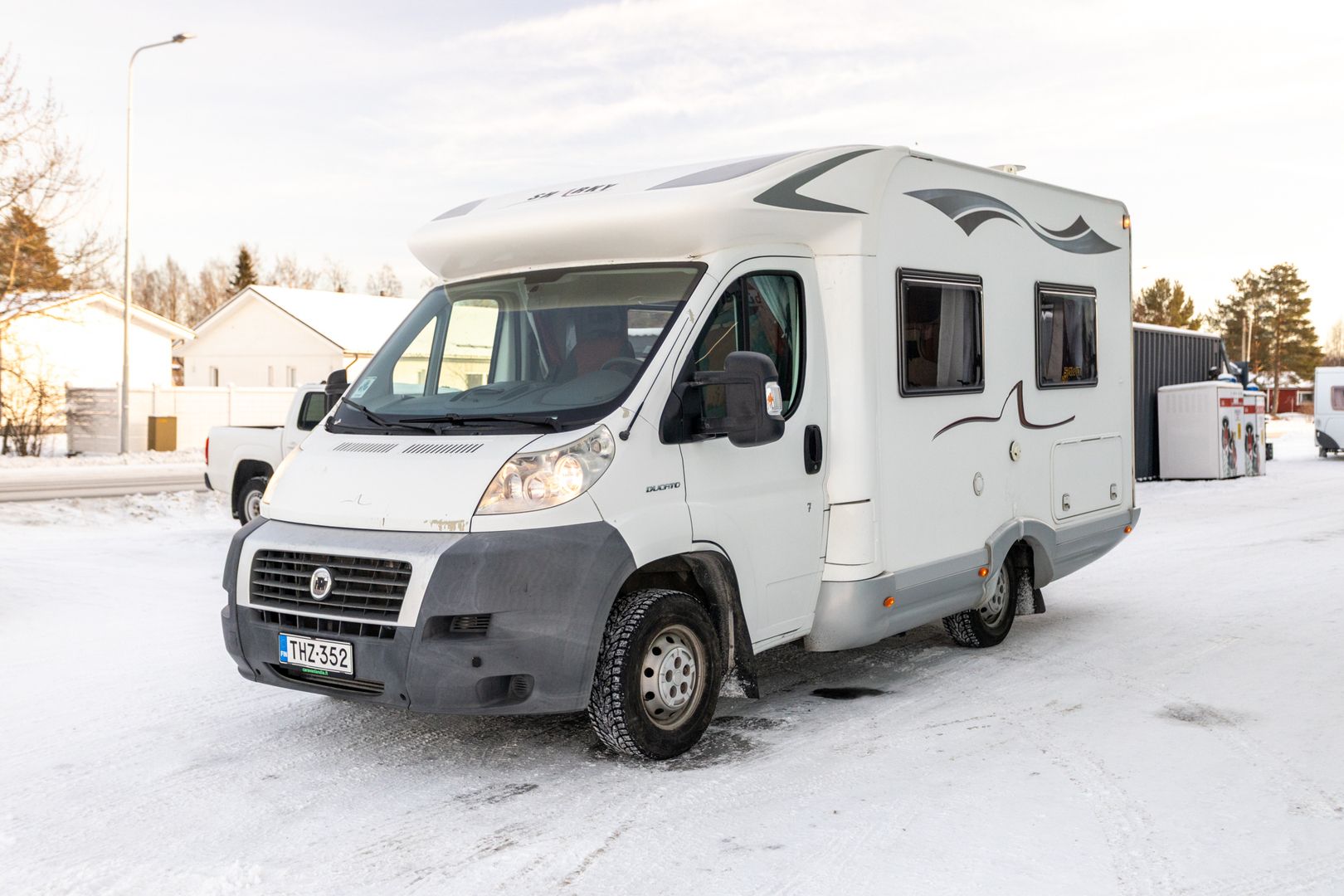 Sharky 7 2.2 Mjet 100hv ** TRUMA, PITKITTÄINEN PARIVUODE, MARKIISI **, kuva 5