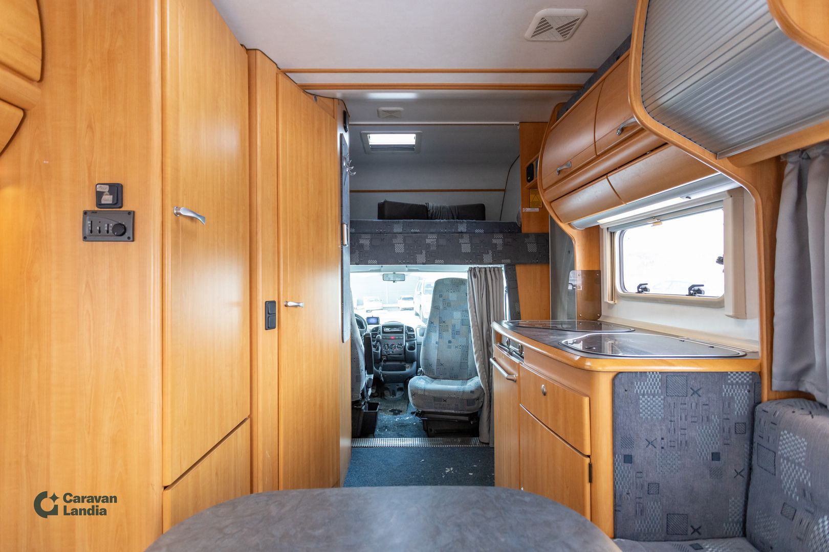 Kuva 8, Lmc Liberty A560 2.8 JTD 130hv ** ALDE, ISO-PÖYTÄRYHMÄ, MARKIISI **