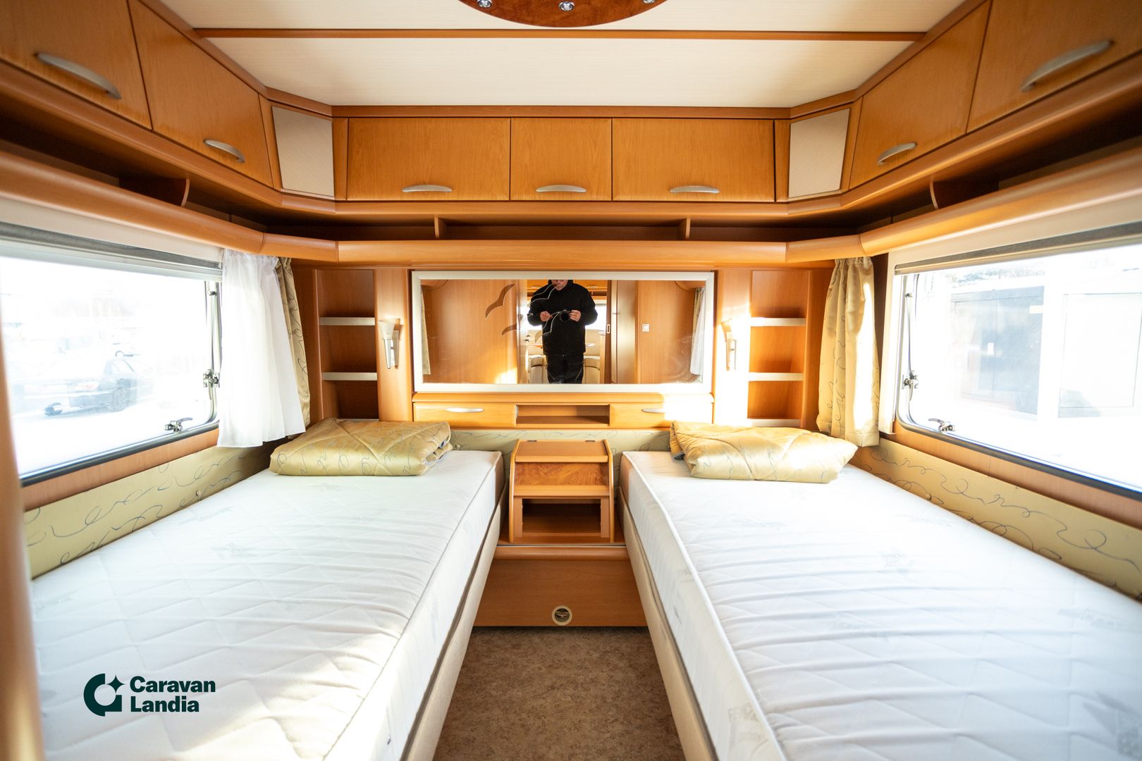 Kuva 17, Fendt Diamant 700 TGC ** TRUMA (KAASU/SÄHKÖ), ERILLISVUOEET, ILMASTOINTI **