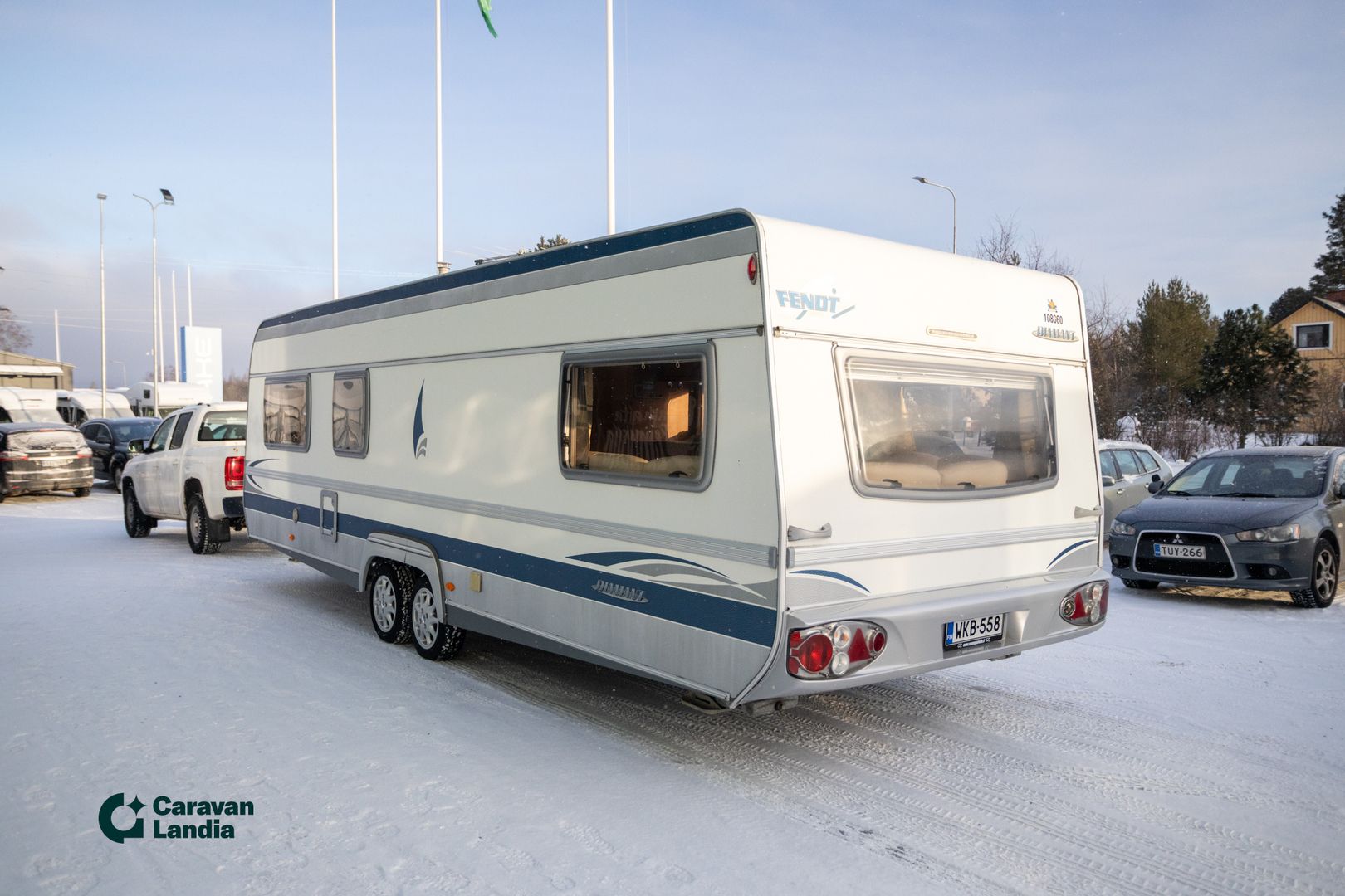 Kuva 4, Fendt Diamant 700 TGC ** TRUMA (KAASU/SÄHKÖ), ERILLISVUOEET, ILMASTOINTI **