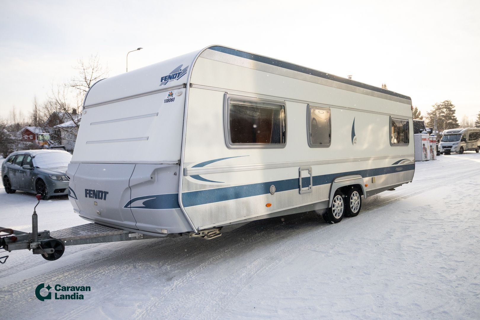 Kuva 5, Fendt Diamant 700 TGC ** TRUMA (KAASU/SÄHKÖ), ERILLISVUOEET, ILMASTOINTI **