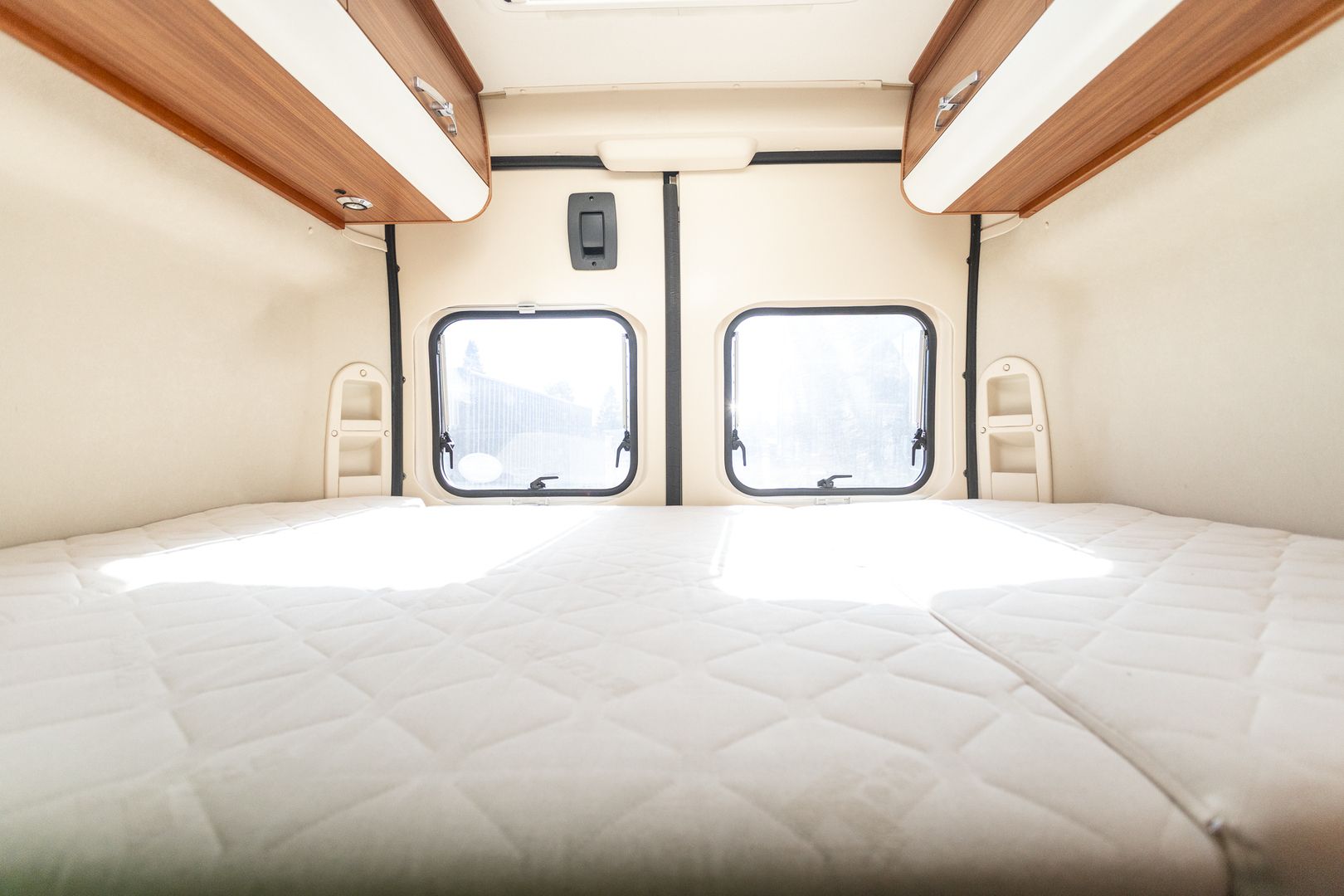 Kuva 21, Adria Twin SP 2.3 Mjet 120hv ** TRUMA, PARIVUODE, KOUKKU **