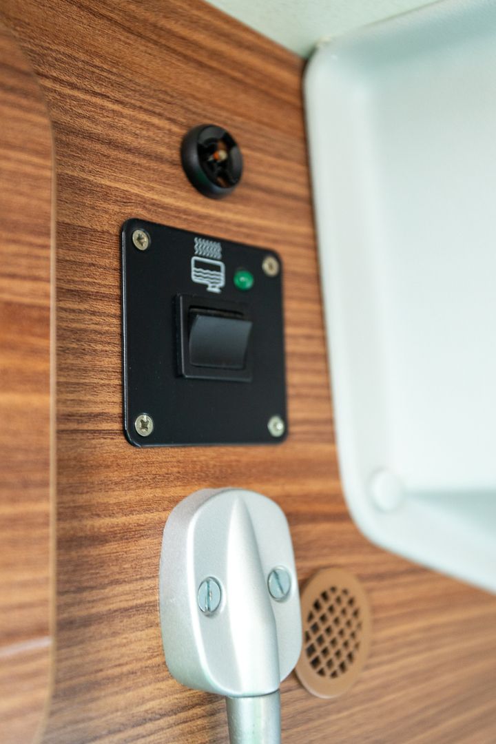 Kuva 26, Adria Twin SP 2.3 Mjet 120hv ** TRUMA, PARIVUODE, KOUKKU **