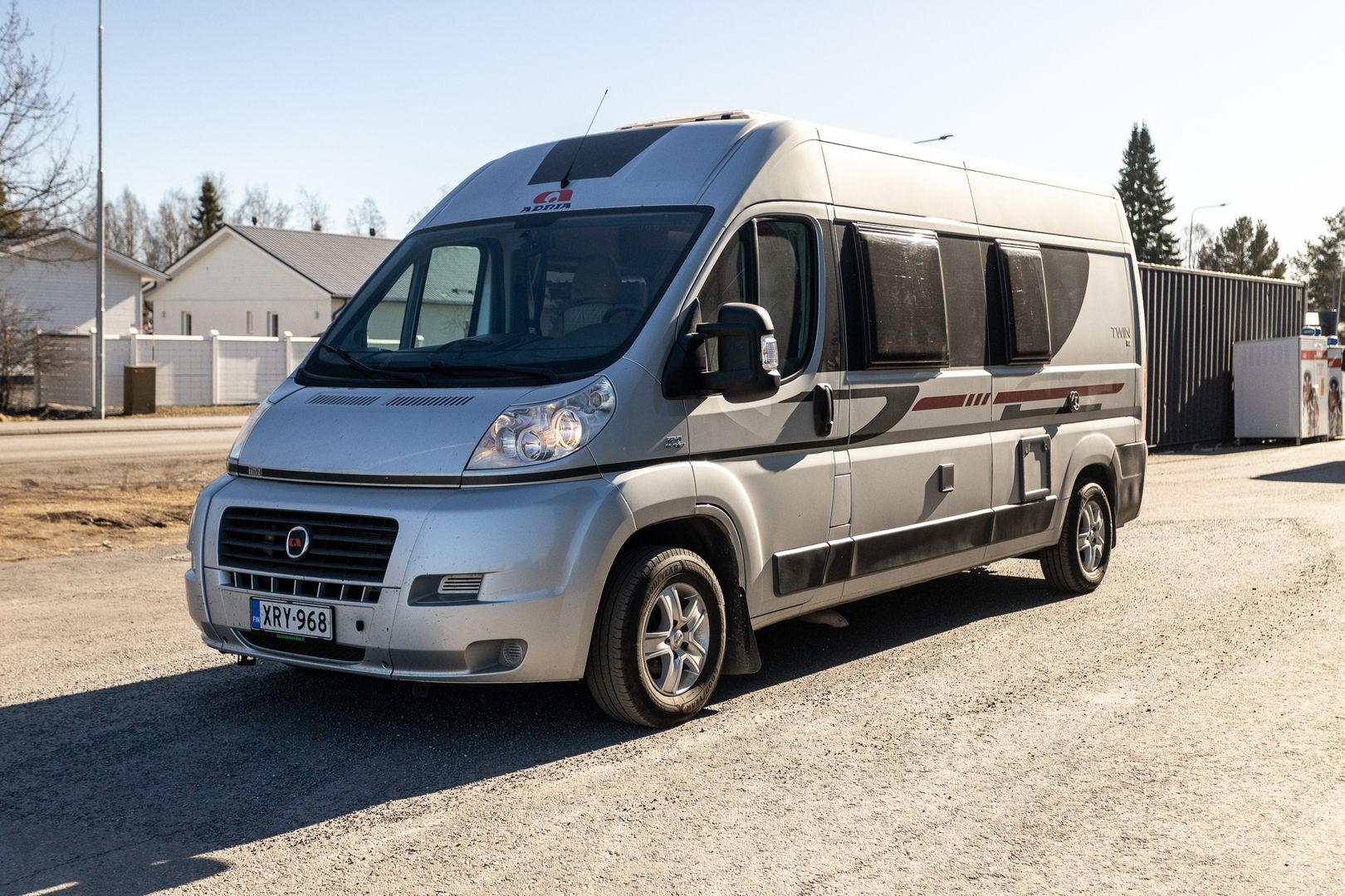 Kuva 5, Adria Twin SP 2.3 Mjet 120hv ** TRUMA, PARIVUODE, KOUKKU **