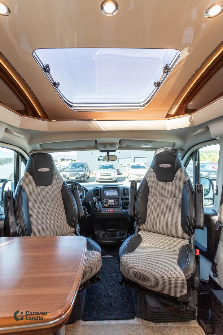 Kuva 10, Lmc Cruiser Comfort T672 2.3 Mjet 130hv ** ALDE, ERILLISVUOTEET, MARKIISI **