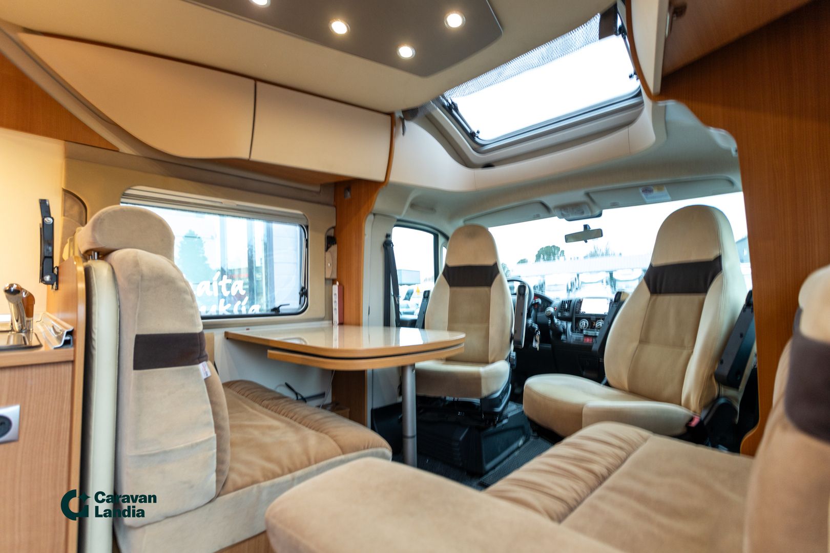 Burstner Ixeo IT710 G 2.3 Mjet 130hv ** TRUMA (KAASU/SÄHKÖ), PARIVUODE, HUBBET LASKUVUODE **, kuva 9