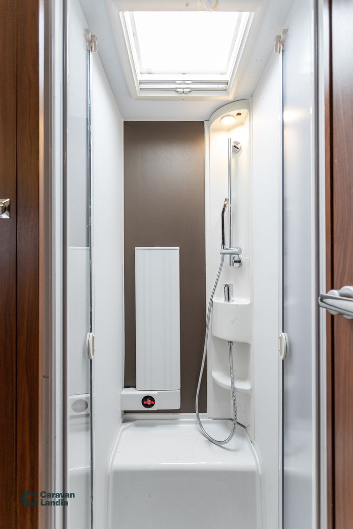 Adria Coral S 670 SL 2.3 Mjet 150hv ** ALDE, ERILLISVUOTEET, 2X ILMASTOINTI, MARKIISI **, kuva 13