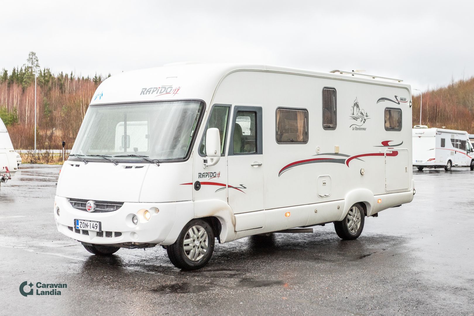 Kuva 5, Rapido 963F 2.8 JTD 145hv ** TRUMA-SÄHKÖPATRUUNA, PARIVUODE, HUBBET-YLÄVUODE, MARKIISI **