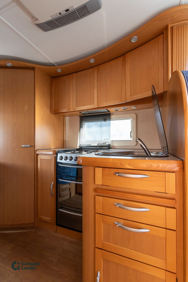 Kuva 8, Kabe Travel Master 750 WL 3.0 Mjet 160hv ** ALDE, PITKITTÄINEN-PARIVUODE, MARKIISI, 2X ILMASTOINTI **