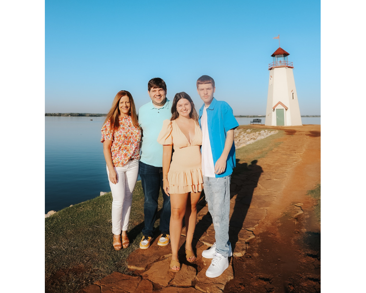 Card My Yard Yukon, OK bio image