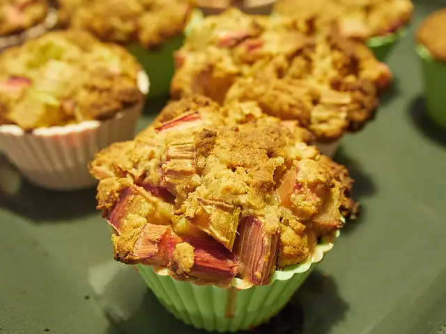 Vegane Rhabarber-Muffins