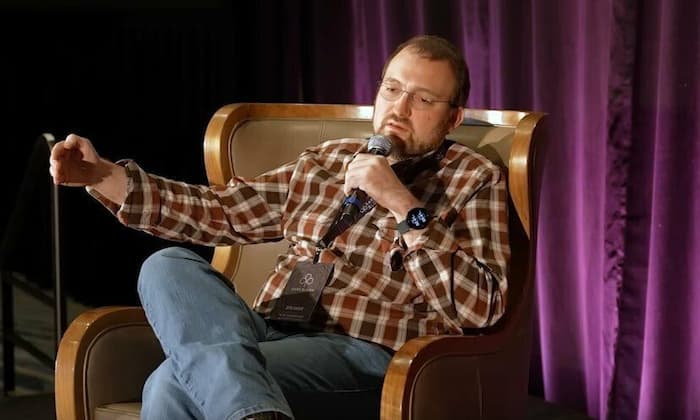 Fundador da Cardano ataca a comunidade XRP - Bolha Crypto