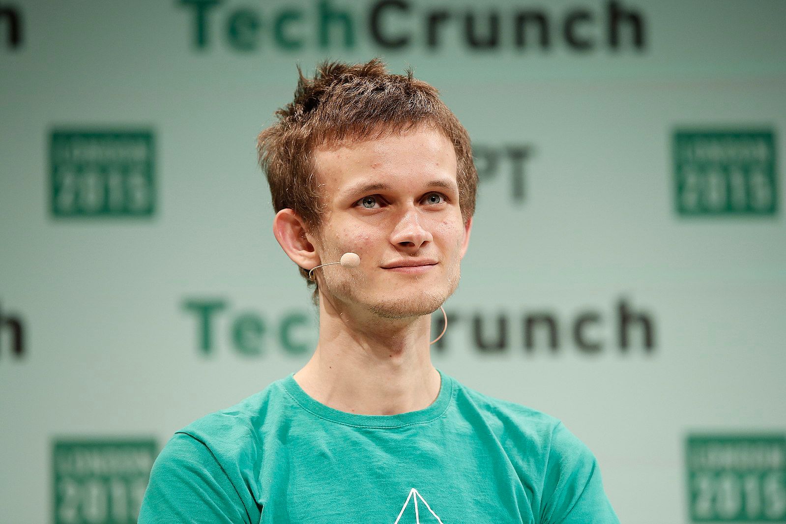Vitalik Buterin przyznaje, że nie stackuje (za bardzo) swojego ETH | BitHub.pl