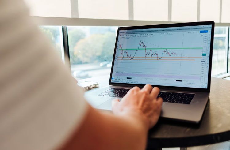 Moedas essenciais abaixo de US$ 1: Borroe.Finance ($ROE), Stellar ($XLM) e Cardano ($ADA)
