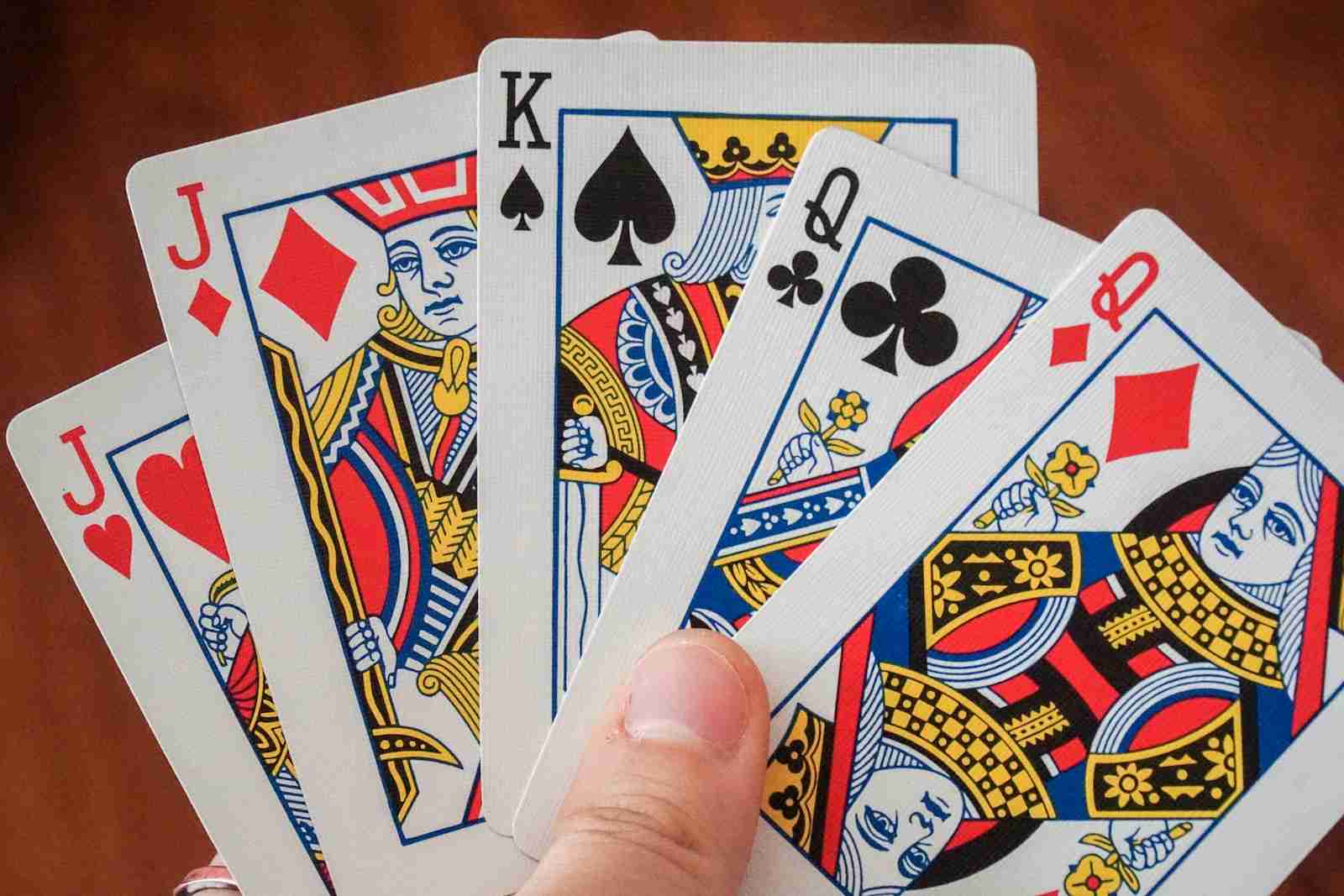 Can Reddit Help You Sell Card Game In-Game Currency Easily?