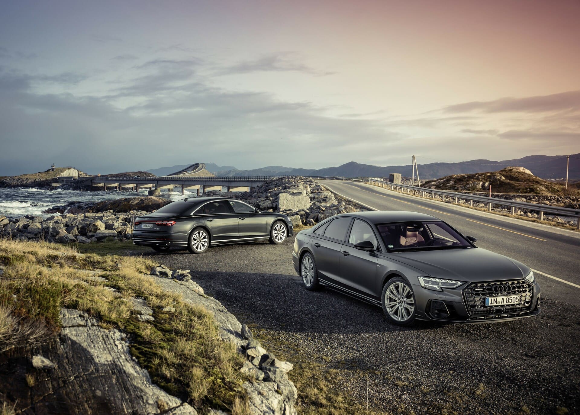 預售啟動建議售價438 萬起！四環豪華旗艦Audi A8 / A8 L 小改款現身同場加映S8 性能版本| CarGuide - 汽車購買指南