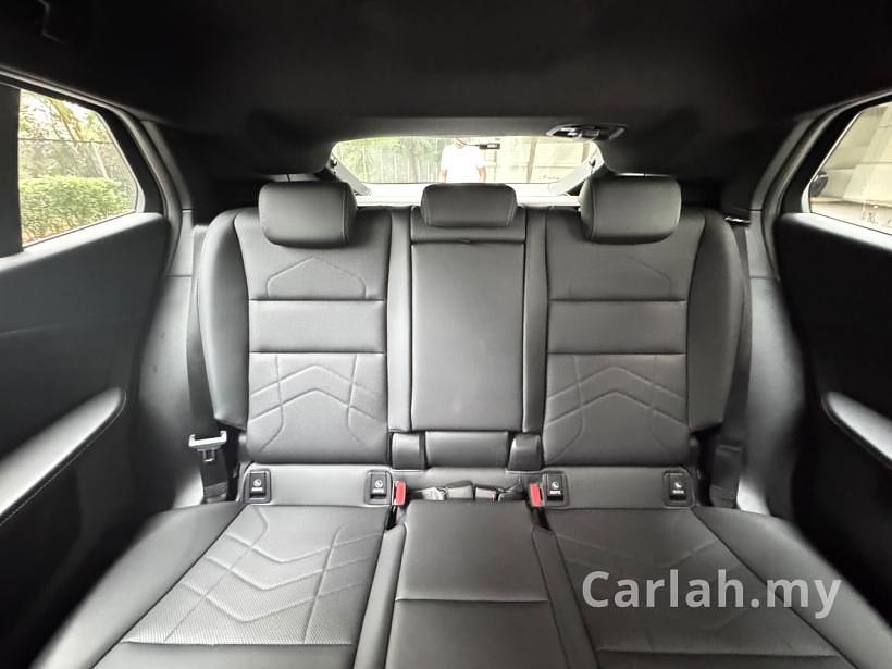 2024 BMW iX2 xDrive30 M Sport SUV – VNC8229 - Photo 10