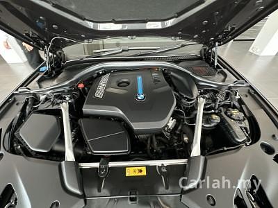 2019 BMW 530e M Sport Sedan – SU8156M