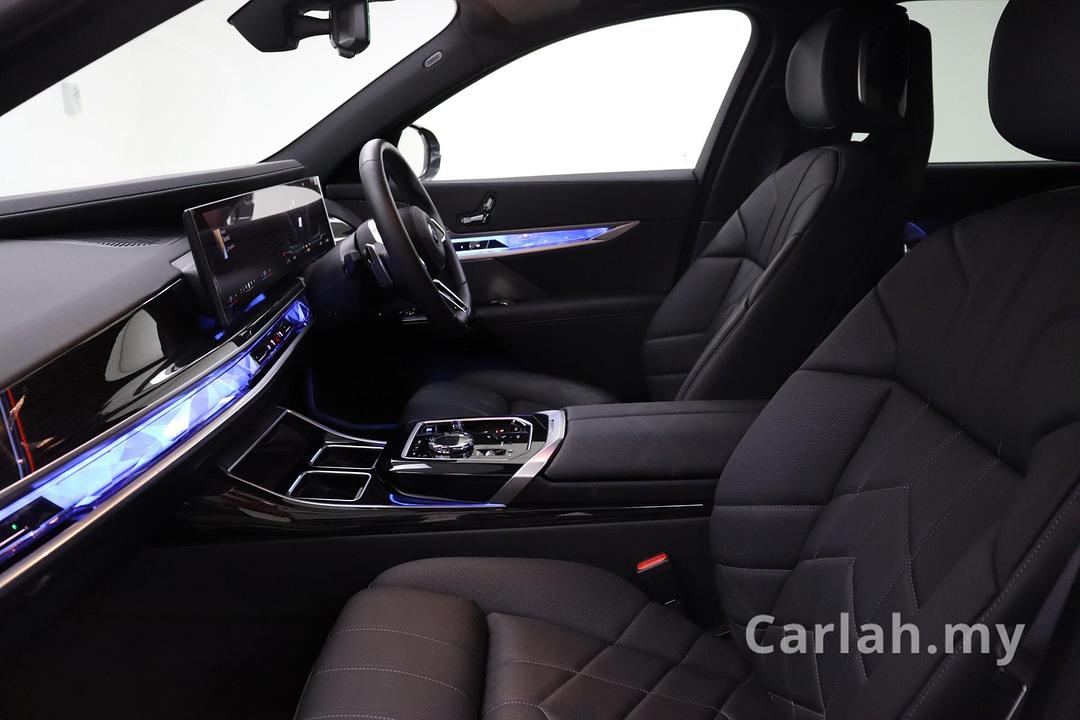 2023 BMW i7 xDrive60 M Sport Sedan – JWS1565 - Photo 18
