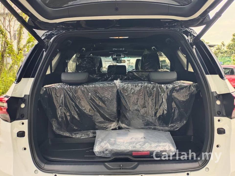 2024 Toyota 2024 TOYOTA FORTUNER VRZ SUV