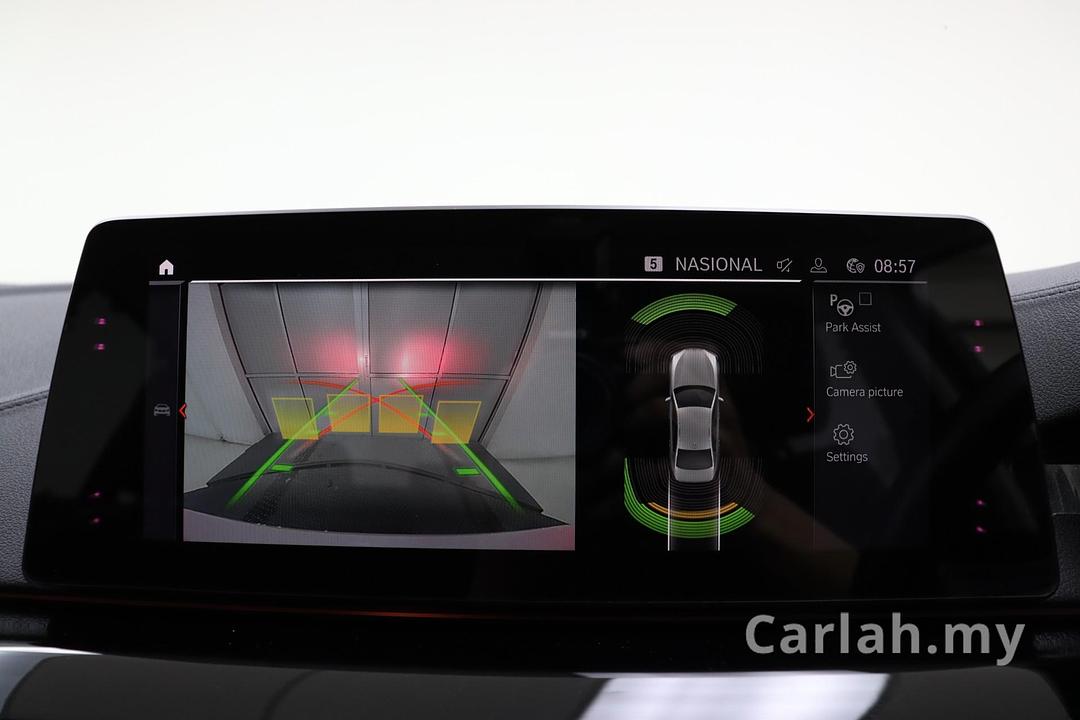 2020 BMW 520i Luxury Sedan – VFP9323 - Photo 12