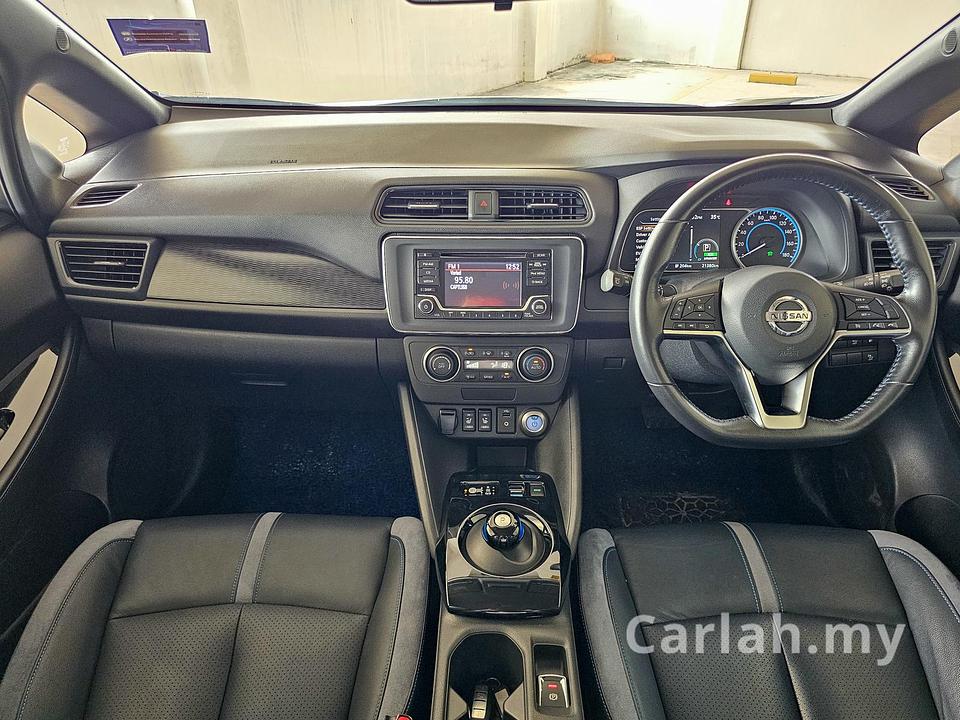 2019 Nissan LEAF Hatchback - Photo 8