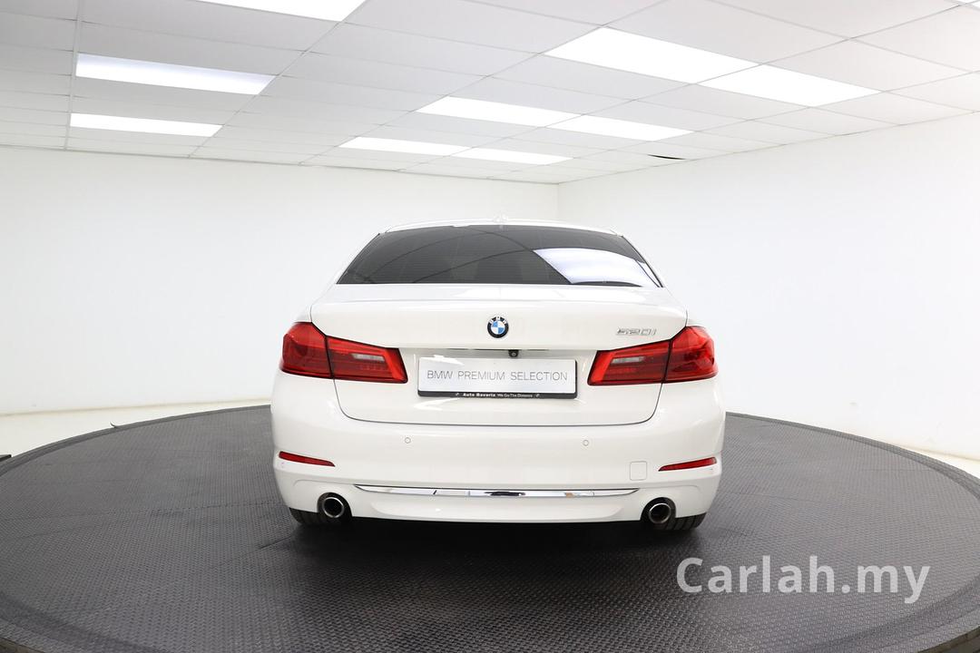 2020 BMW 520i Luxury Sedan – VFP9323 - Photo 2