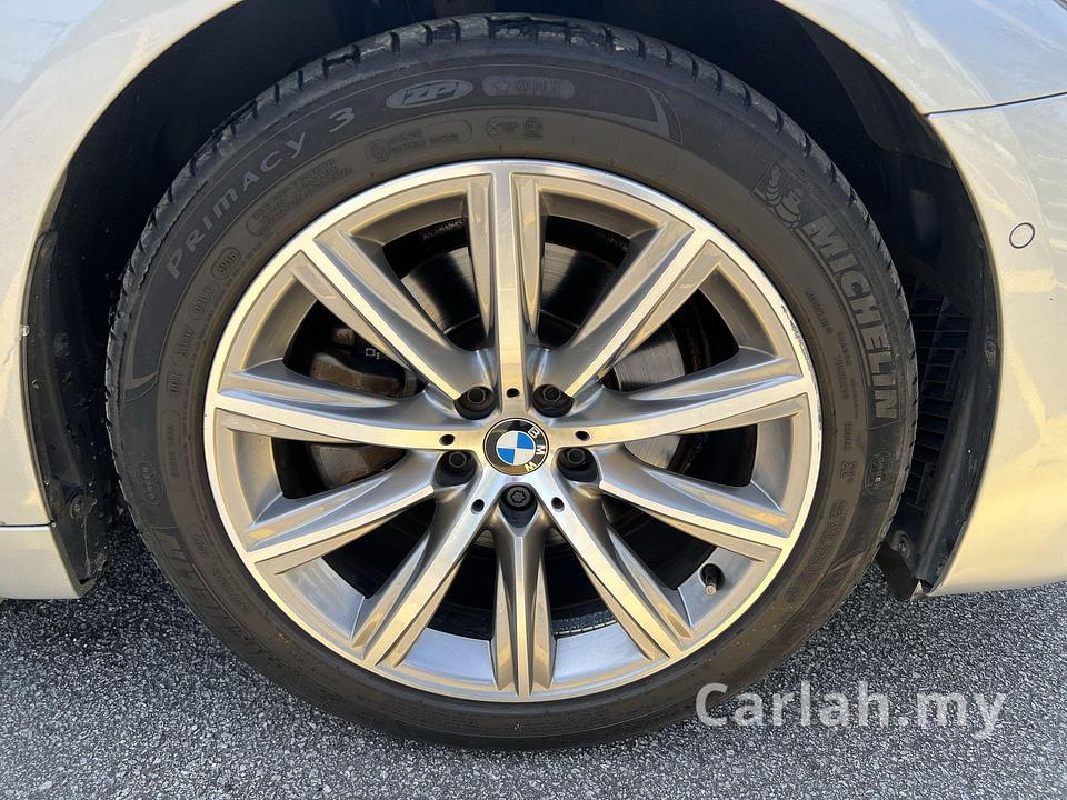 2019 BMW 520i Luxury Sedan – VFD2929