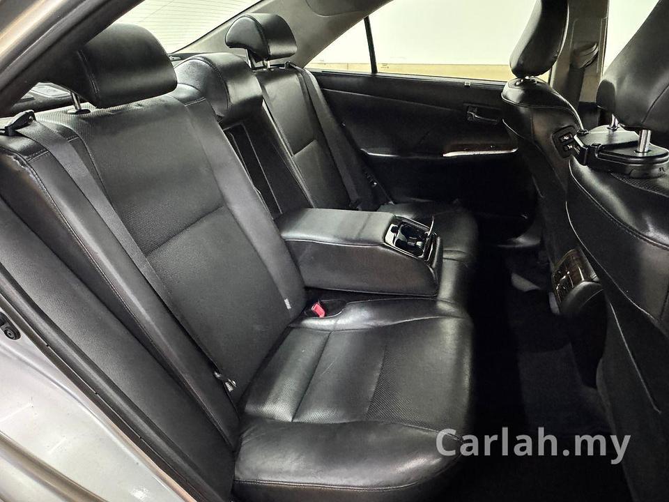 2017 Toyota CAMRY HYBRID 2.5 LUXURY Sedan