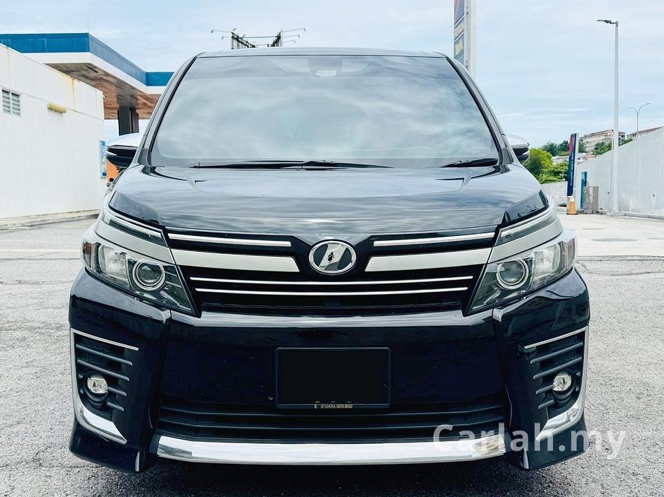 2017 Toyota Voxy DBA-ZRR80W Van