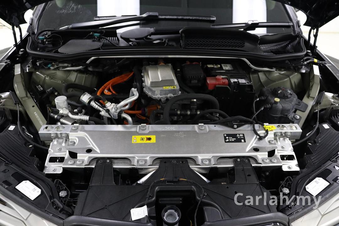 2023 BMW iX xDrive50 Sport SUV – BRH8561 - Photo 6