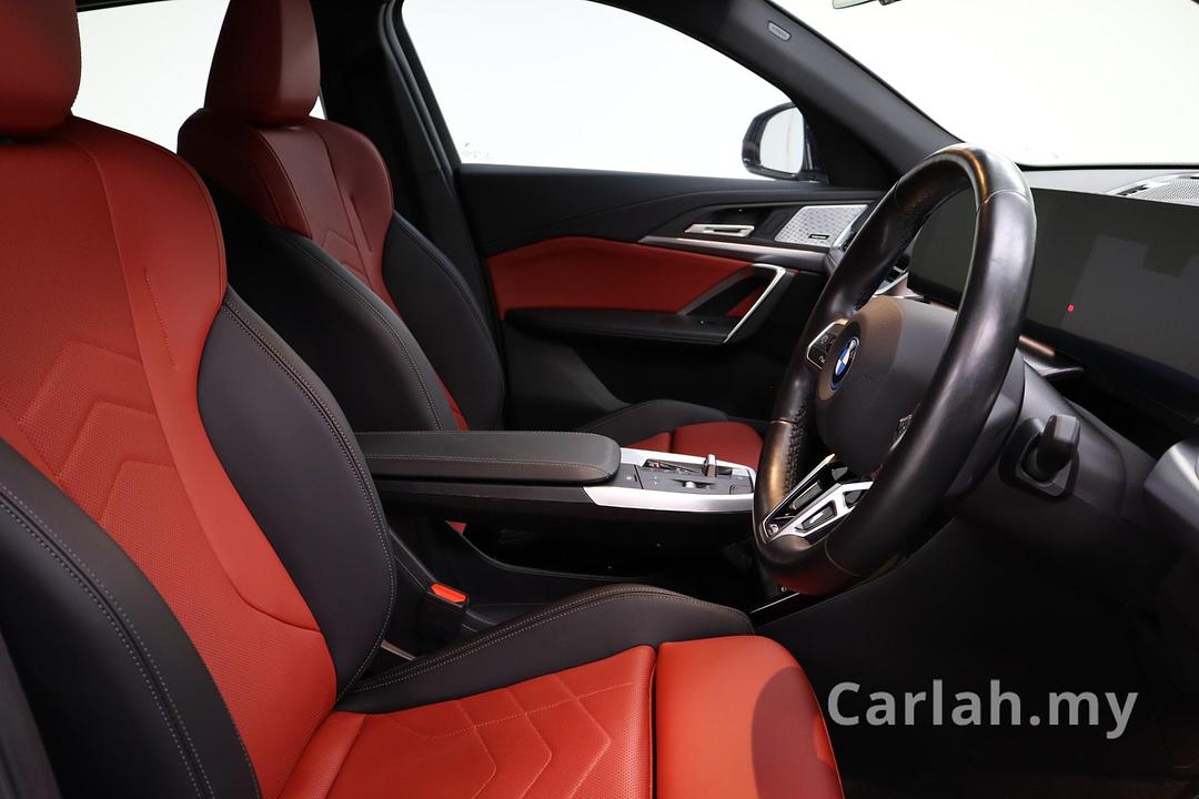 2024 BMW iX2 xDrive30 M Sport SUV – VML8281