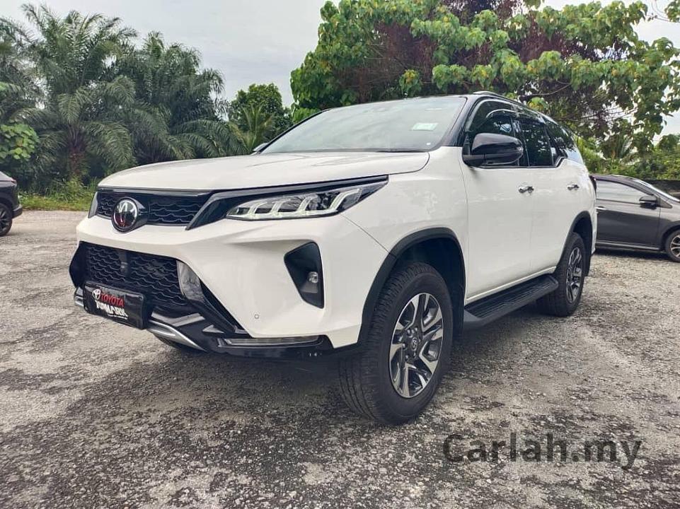 2024 Toyota 2024 TOYOTA FORTUNER VRZ SUV