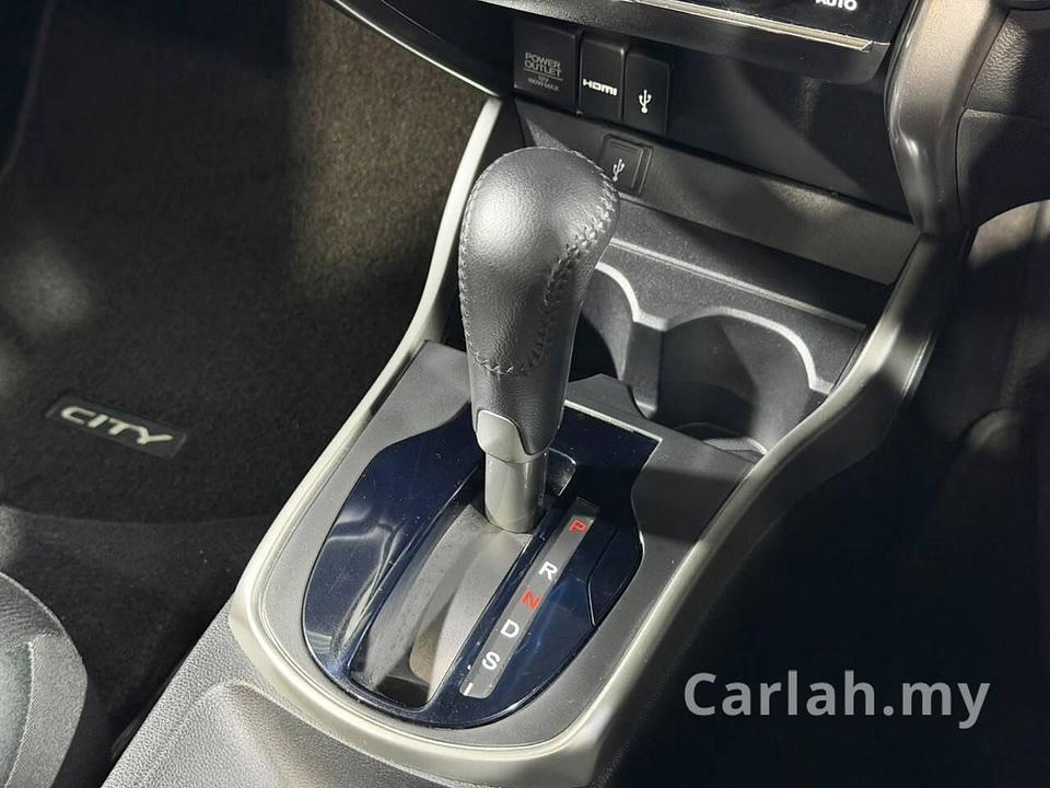 2015 Honda City V 1.5L i-VTEC Sedan