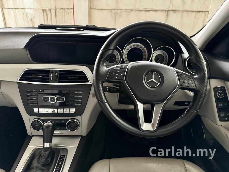 2013 Mercedes-Benz C200 CGI Sedan